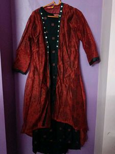 Floral Print Black Kurta With Maroon Coat