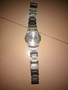 Stylish Silver Wrist Watch
