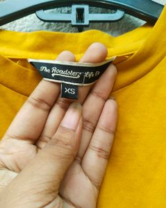 Yellow &amp; Red 2 Short Sleeve Crop Tops