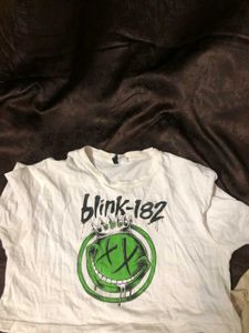 H&amp;M Blink 182 Crop Tshirt