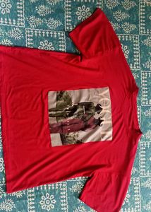 Vogue Red oversized tshirt