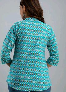 Stylish Blue Printed Tunic Top. used only one time
