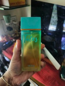 combo pack of 8 perfumes