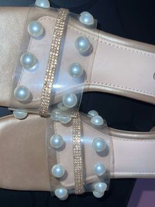 Metro Pearl Detail Heels