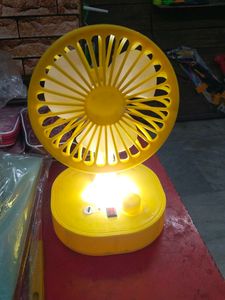 Fan Light Typ Charging Awilaibale