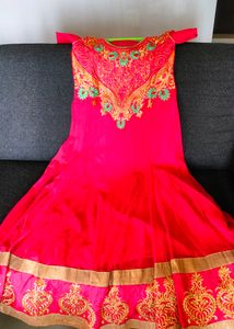 Medium Rose Netted Anarkali Kurthi Set