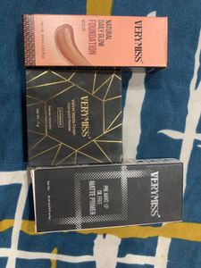 VeryMiss Makeup Bundle - Foundation, Powder,Primer
