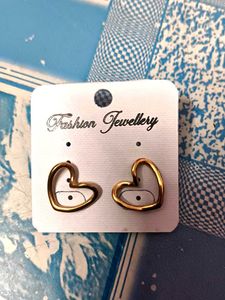 Anti Tarnish Heart Earings