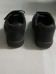 Unisex Brown Shoes, Size 11