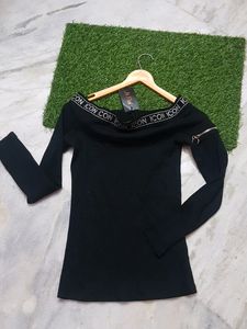 New Strechy Offshoulder Top