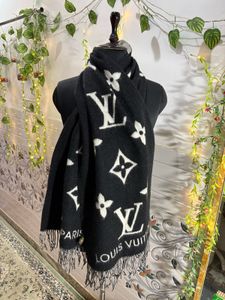 Louis Vuitton Scarf Super Soft And Warm 😍