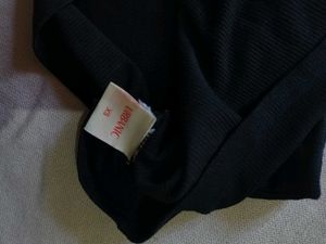 Xmas Special: 2 Tops for Sale 🎄