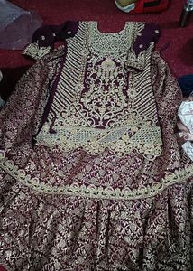 Maroon & Gold Embroidered Pakistani Suit
