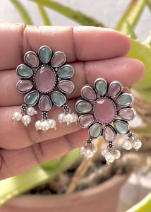 Beautiful Monalisa Stone Earring