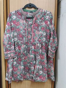 Floral Print Tunic Top