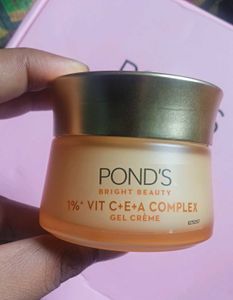 Pond&#39;s Bright Beauty Gel Creme