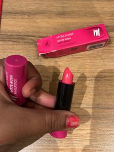 Myglamm Bold In Ibiza  Lipstick