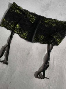 5 GARTERS AND 1 BRIEF
