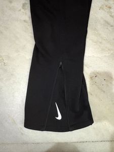 Nike Black Bootcut Sweatpant L