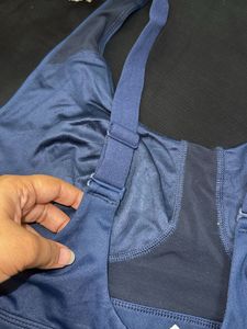 new sports bra Xl t