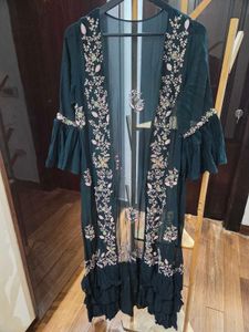 Embroidered skirt crop top &amp; Shrug