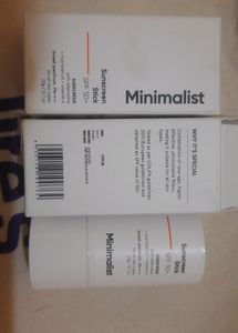 Minimalist Sunscreen Stick