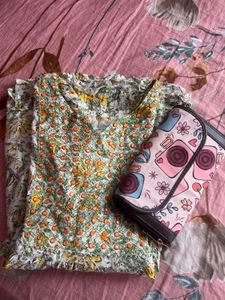 Printed Short Kurti With Free Wallet