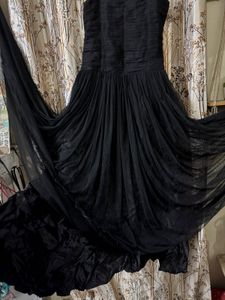 Elegant Black Dress