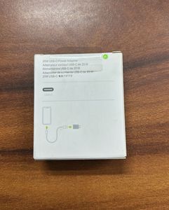 *100% AUTHENTIC SEALED* Apple 20W Power Adapter