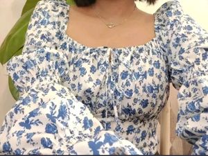Floral Puff Sleeve Crop Top