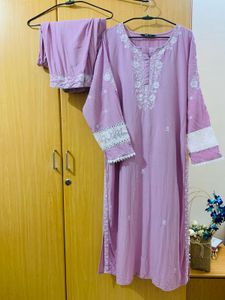 Pink &amp; White Floral Embroidered Kurta Trousers