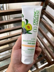 Organic Harvest 6 In 1 Brightening Face Wash