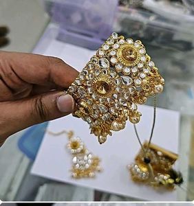 Necklace Earrings And Mangtika