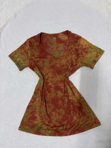 Tie-Dye V-Neck short sleeve top