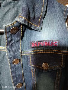 Denim Sleeveless Vest Jacket 🧥