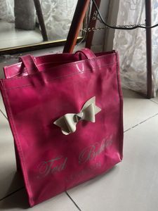 pink hand bag