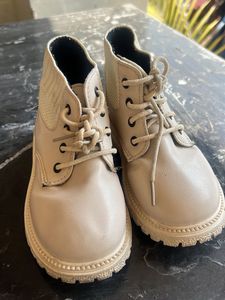 Beige Girls boots