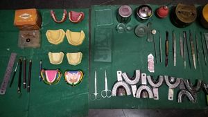 GDC Dental Tools Set With Bag