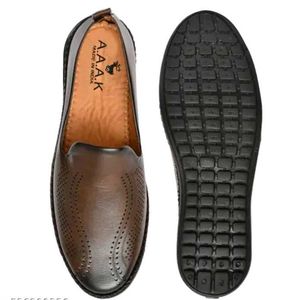 Men Loafer Shoes.. Colour Available