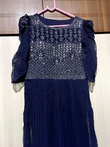 Naira Cut Kurta Set🥰
