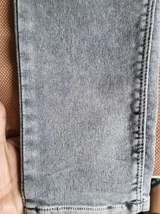 Beautiful &amp;Stylish Grey Denim jeans 🩶