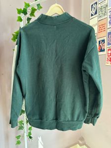 Green Sweatshirt