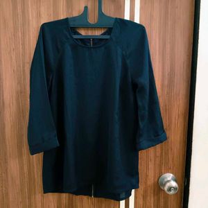 🛍️ Black Top ⭐⭐⭐⭐