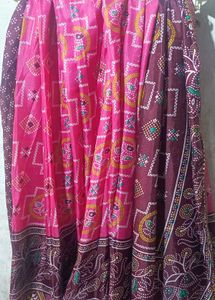 S17 Amezing Printed Saree With Blouse