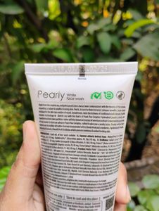 LUXURY FACEWASH❤️ PEARL EXTRACT