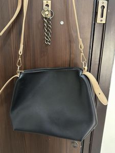 Chic Black Crossbody Bag
