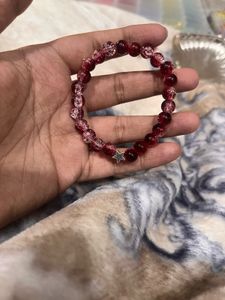 Red crackle Beaded Star Bracelet