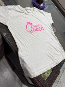 Selfie Queen White Tshirt