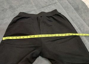 Queen Print Black Joggers..