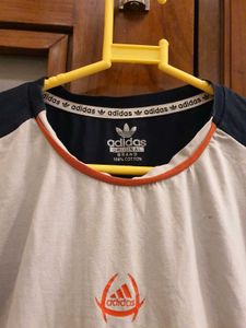 🔹️ Adidas Tshirt 🔹️